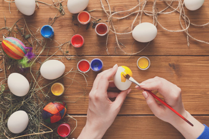 painting-easter-eggs